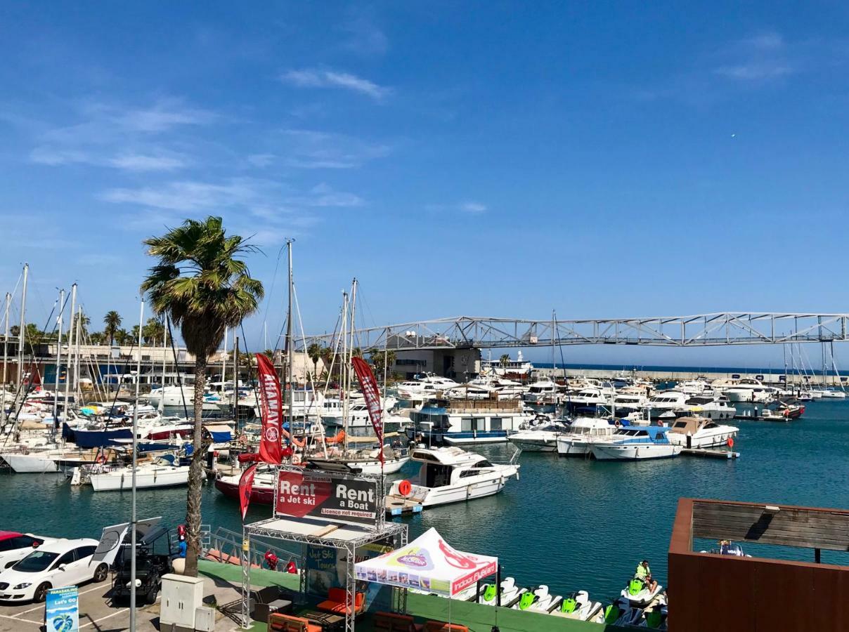 圣阿德里安-德贝索斯 Boat Yacht Barcelona酒店 外观 照片
